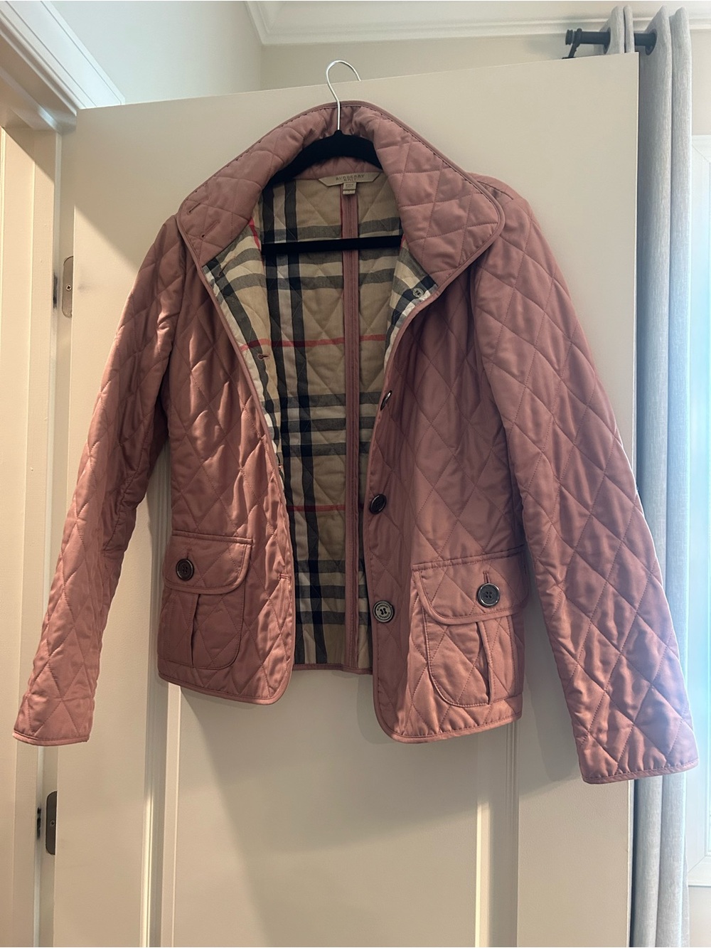 Burberry Quilted Dusty Pink Jacket with Signature Check Lining
